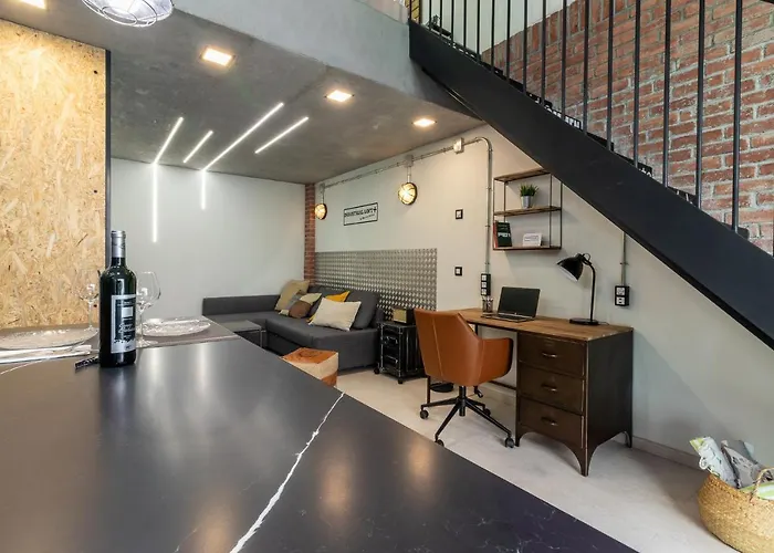Flatguest Industrial Loft Plus By Marina Suites - Wifi